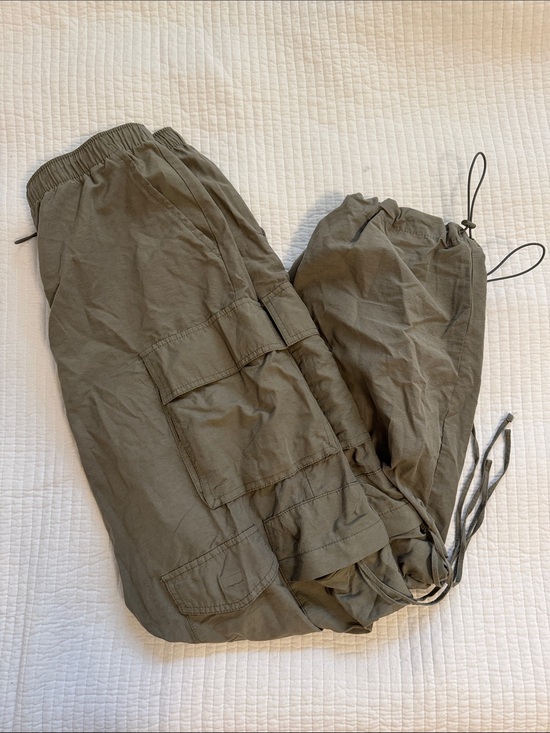 Aeropostale Pants - Aeropostale Women’s Olive Cargo Pants - Relaxed Fit